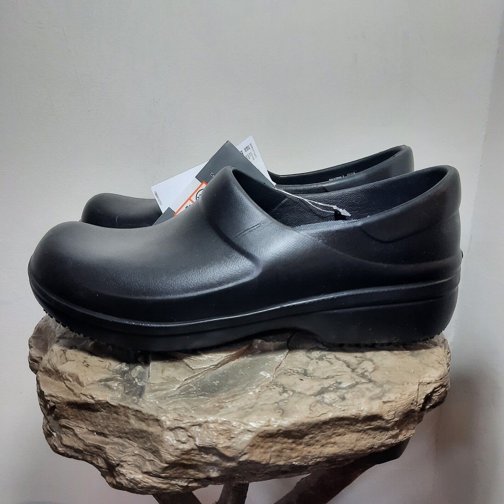 NWT Crocs Neria Pro II Clog | Slip Resistant Work Shoes Black Women's Size 10